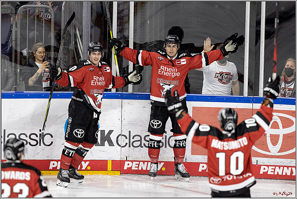 PENNY DEL 1. Playoff Runde;  Koelner Haie - ERC Ingolstadt; Koeln, 05.04.2022